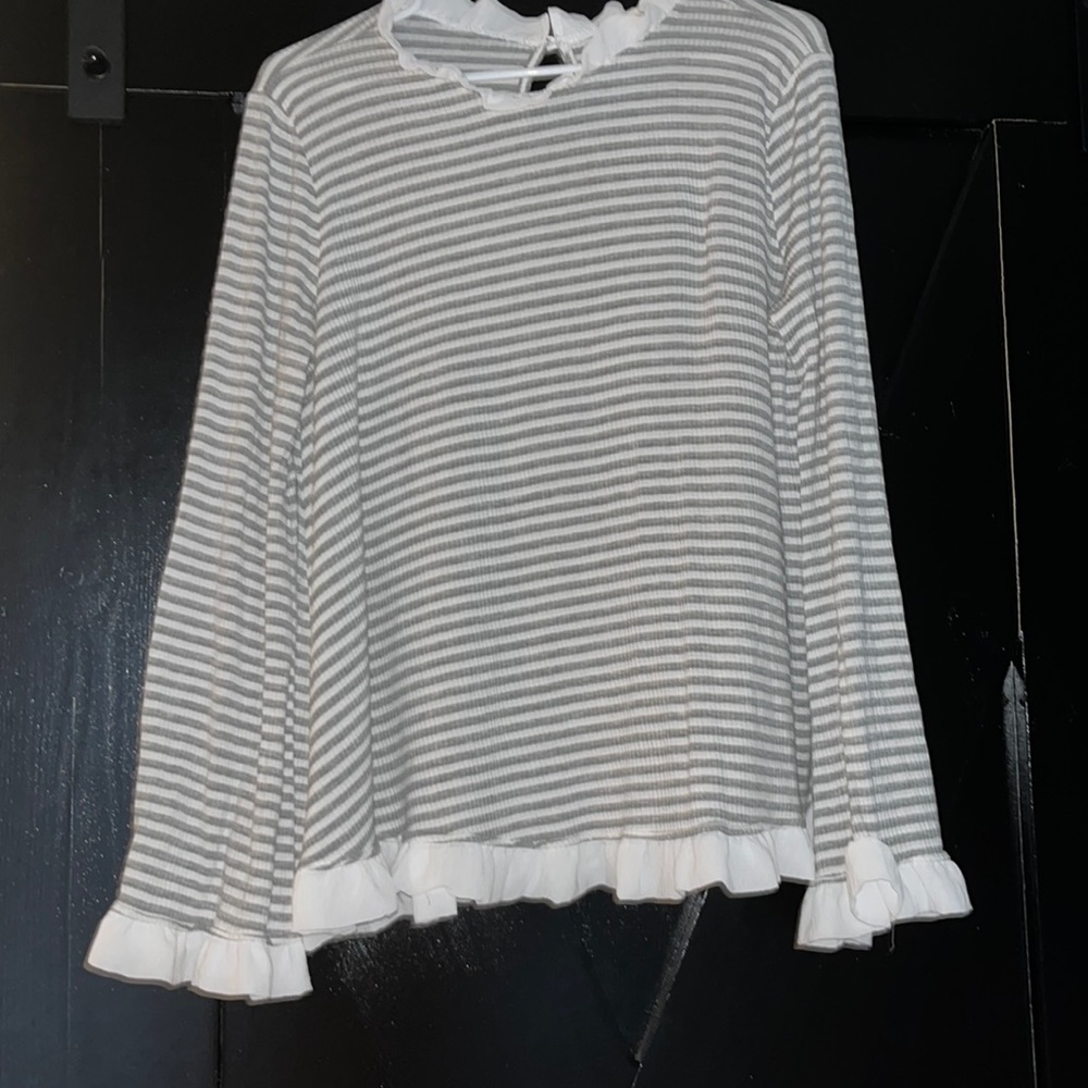 Selling this Altar’s State shirt! only worn a couple of times.